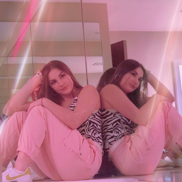 Meet your Posher, Sara - Picture 5 of 8